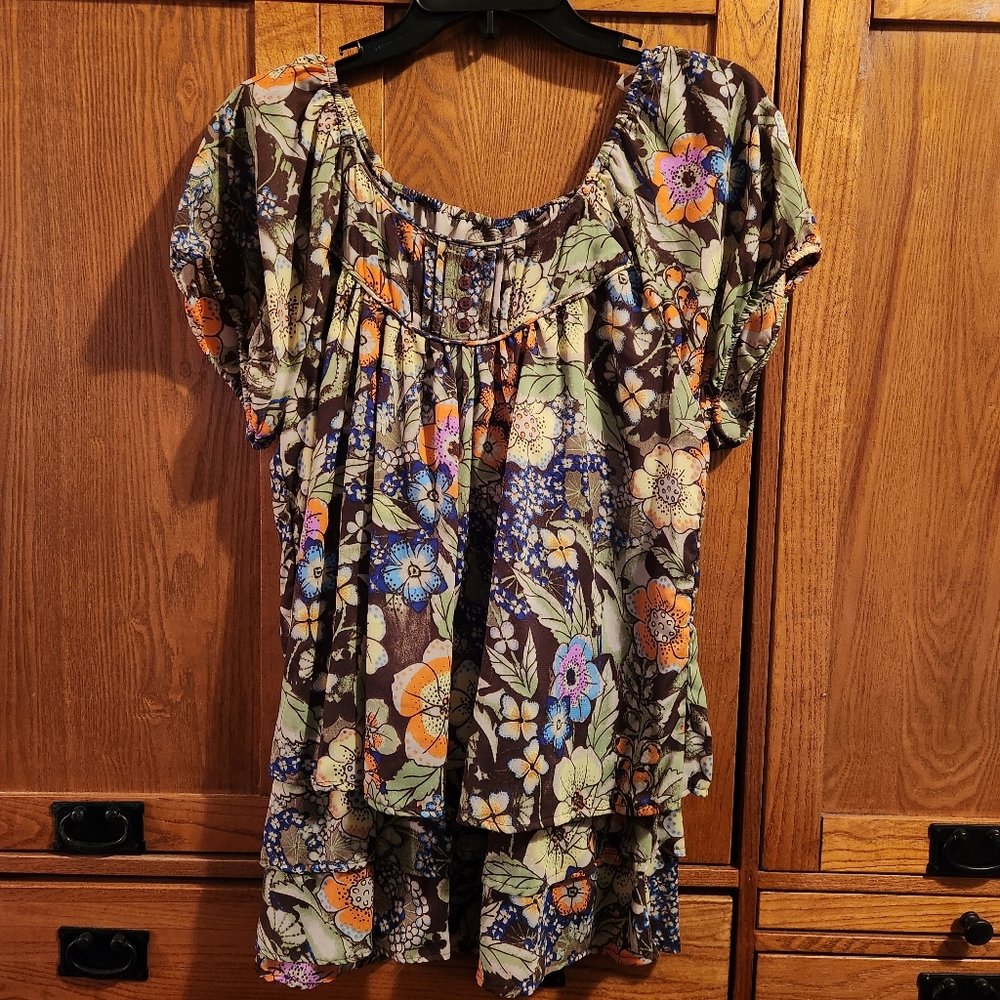 Art & Soul Floral Multicolor Layered Women's Top Short-sleeve Size XL EUC